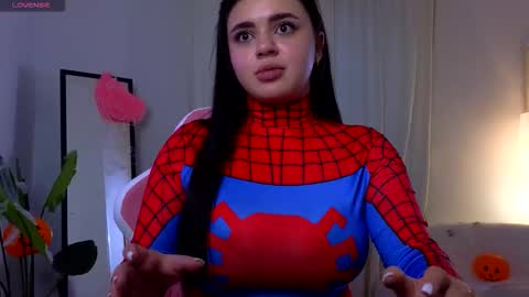 Courtney online show from October 30, 2025, 2:07 pm