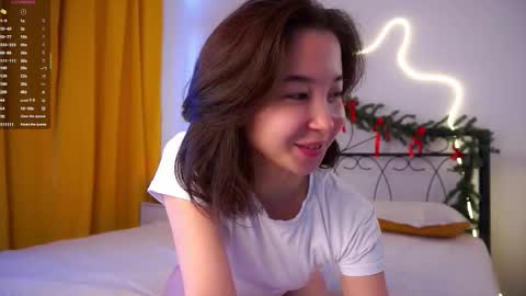 Yui online show from February 15, 2026, 7:05 am