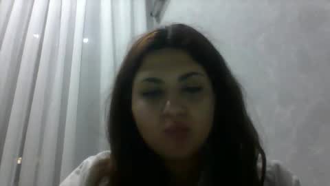 Snapshot of cow_on_cam chatting on November 11, 2025, 8:42 pm cow_on_cam online show from November 11, 2025, 8:42 pm