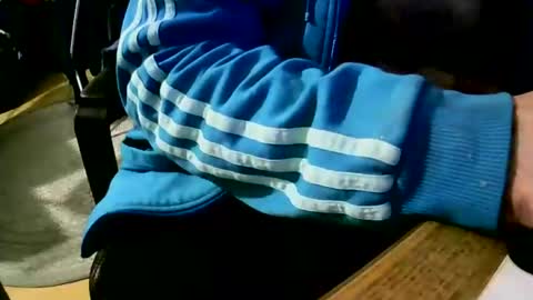 Snapshot of coyote017 chatting on February 9, 2025, 8:54 am coyote017 online show from February 9, 2025, 8:54 am