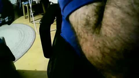 Snapshot of coyote017 chatting on October 28, 2025, 7:27 pm coyote017 online show from October 28, 2025, 7:27 pm