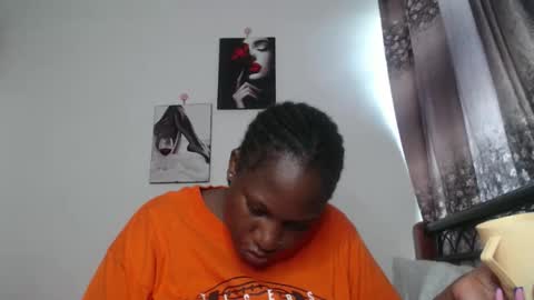 Erykah online show from October 31, 2025, 10:49 am