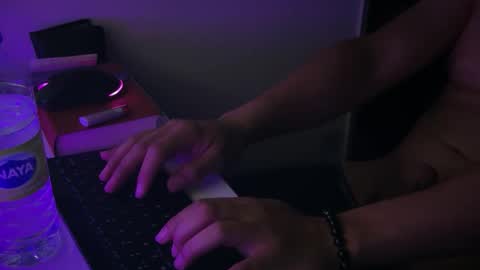 cr9222 online show from April 27, 2026, 5:27 am