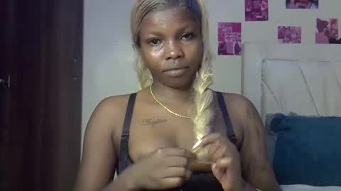 craizybitch online show from April 28, 2026, 8:19 am