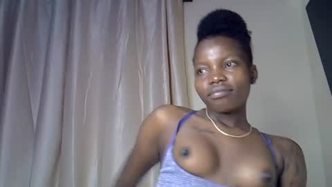 Snapshot of craizybitch chatting on July 22, 2026, 4:59 am craizybitch online show from July 22, 2026, 4:59 am