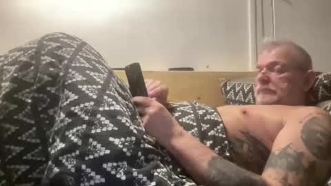 Snapshot of crapaud75018paris chatting on February 27, 2026, 9:15 pm crapaud75018paris online show from February 27, 2026, 9:15 pm