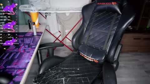 crash_test13 online show from February 3, 2025, 10:00 pm