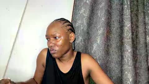 Snapshot of crave_meslowly chatting on May 3, 2026, 4:51 am Taliee online show from May 3, 2026, 4:51 am