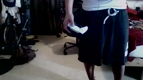 Snapshot of crazy4feetmanic chatting on April 19, 2026, 1:05 am drbucknaked online show from April 19, 2026, 1:05 am