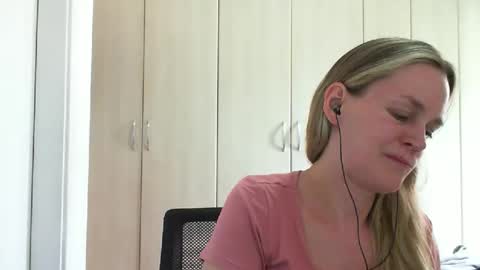 Anny online show from December 30, 2024, 5:55 pm