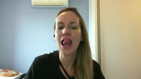 Anny online show from September 16, 2025, 11:00 am