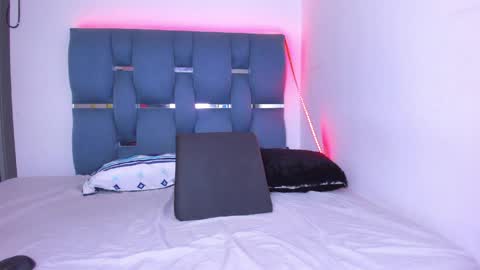 crazybaby_squirt online show from May 27, 2026, 4:20 am