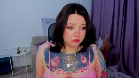 crazydaisiy online show from February 24, 2025, 3:42 pm
