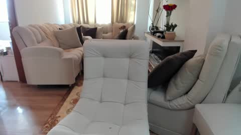 Snapshot of crazygirlsweet chatting on January 19, 2026, 3:49 pm LAURA online show from January 19, 2026, 3:49 pm