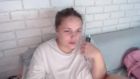 Crazyy Girl  online show from October 9, 2025, 5:44 pm