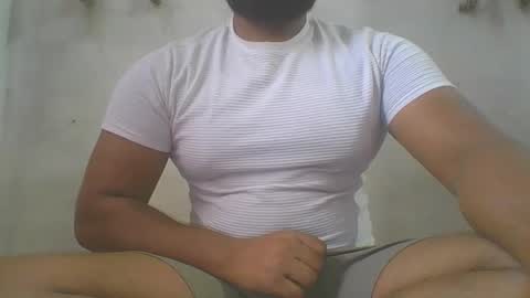 crazzy_booy online show from November 5, 2025, 2:44 am