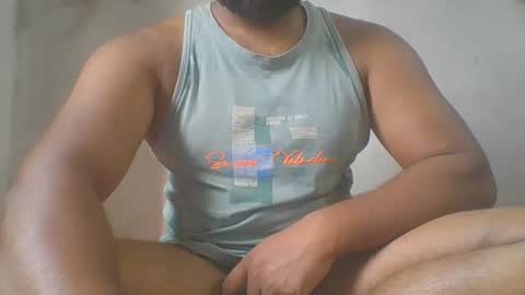 crazzy_booy online show from November 6, 2025, 3:29 am