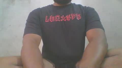 crazzy_booy online show from January 11, 2026, 4:39 am