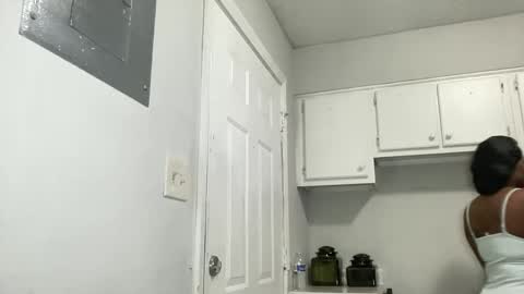 PHANTOMTARGARYENXXX online show from April 9, 2026, 9:36 am