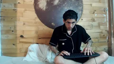 Snapshot of creampie_couple1 chatting on January 24, 2025, 2:49 am CAMILA Y SEBASTIAN online show from January 24, 2025, 2:49 am