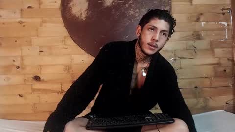 Snapshot of creampie_couple1 chatting on March 10, 2025, 11:38 pm CAMILA Y SEBASTIAN online show from March 10, 2025, 11:38 pm