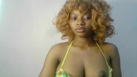 Snapshot of creamy_babyx chatting on June 8, 2026, 5:57 pm Creamy babyx online show from June 8, 2026, 5:57 pm