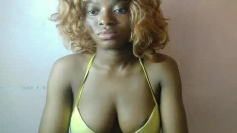 Snapshot of creamy_babyx chatting on June 22, 2026, 8:39 pm Creamy babyx online show from June 22, 2026, 8:39 pm