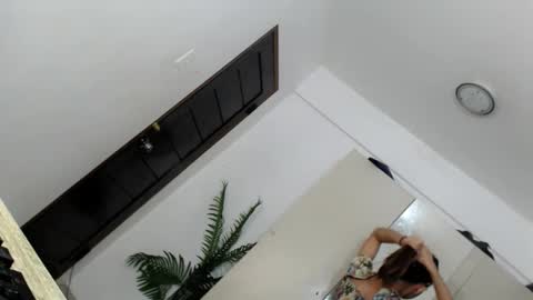 Delilah online show from November 23, 2025, 4:18 pm