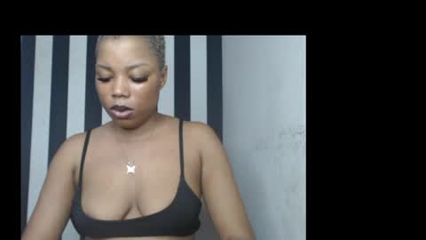 Snapshot of creamy_xvanila chatting on June 19, 2026, 12:31 pm venessa online show from June 19, 2026, 12:31 pm