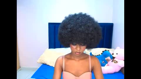 Snapshot of creamybabee chatting on February 26, 2026, 7:24 pm queen online show from February 26, 2026, 7:24 pm