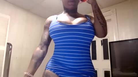 CreamyExotica online show from September 15, 2025, 5:57 pm