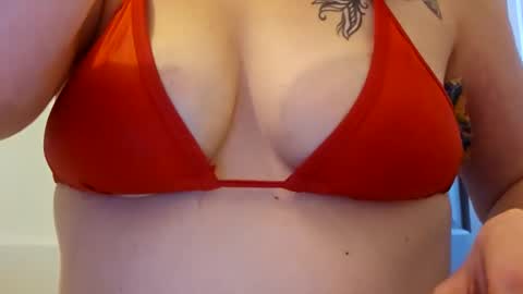 Snapshot of creamymilf11 chatting on September 28, 2025, 1:55 am creamymilf11 online show from September 28, 2025, 1:55 am