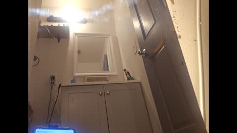 Snapshot of creamymilf11 chatting on October 15, 2025, 5:24 pm creamymilf11 online show from October 15, 2025, 5:24 pm