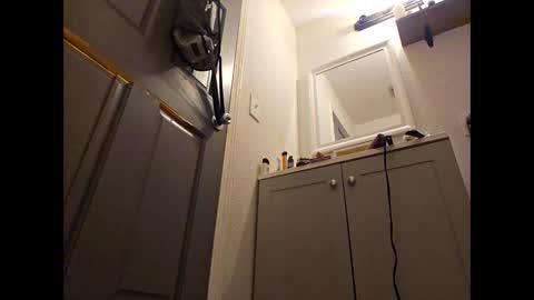 Snapshot of creamymilf11 chatting on October 26, 2025, 8:48 pm creamymilf11 online show from October 26, 2025, 8:48 pm