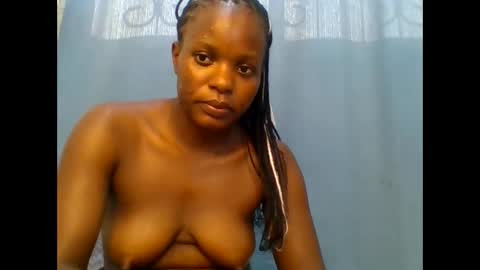 Snapshot of creamypussy15 chatting on May 5, 2026, 12:35 pm MARY online show from May 5, 2026, 12:35 pm