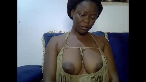 Snapshot of creamypussyxx chatting on April 19, 2026, 7:51 am creamypussyxx online show from April 19, 2026, 7:51 am