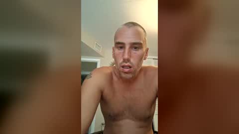 Snapshot of creilly1026 chatting on July 23, 2026, 5:00 pm creilly1026 online show from July 23, 2026, 5:00 pm