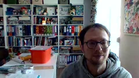 Snapshot of creloxp chatting on February 18, 2025, 8:27 am creloxp online show from February 18, 2025, 8:27 am