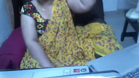 Snapshot of crezybhabihot chatting on January 2, 2025, 10:44 pm Sonika69 online show from January 2, 2025, 10:44 pm