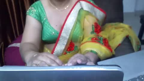 Snapshot of crezybhabihot chatting on January 5, 2025, 10:53 am Sonika69 online show from January 5, 2025, 10:53 am