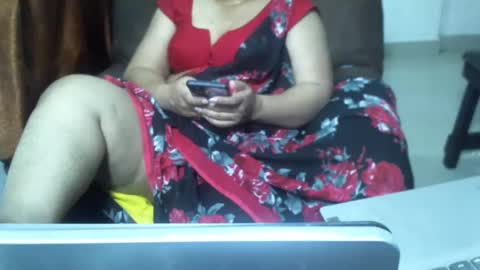 Snapshot of crezybhabihot chatting on January 5, 2025, 11:12 pm Sonika69 online show from January 5, 2025, 11:12 pm