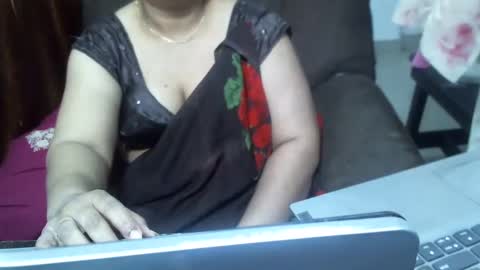 Snapshot of crezybhabihot chatting on January 7, 2025, 11:16 am Sonika69 online show from January 7, 2025, 11:16 am