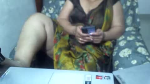 Snapshot of crezybhabihot chatting on January 11, 2025, 11:56 pm Sonika69 online show from January 11, 2025, 11:56 pm