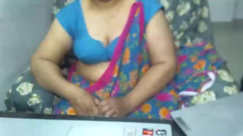 Snapshot of crezybhabihot chatting on January 16, 2025, 8:14 pm Sonika69 online show from January 16, 2025, 8:14 pm