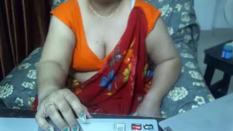 Snapshot of crezybhabihot chatting on February 3, 2025, 10:58 am Sonika69 online show from February 3, 2025, 10:58 am