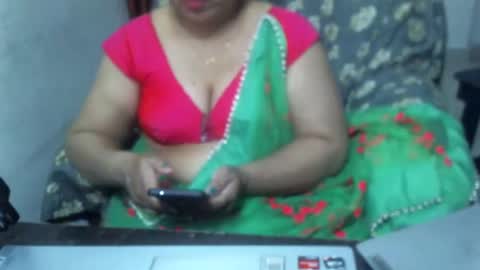 Snapshot of crezybhabihot chatting on February 4, 2025, 10:55 pm Sonika69 online show from February 4, 2025, 10:55 pm
