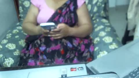 Snapshot of crezybhabihot chatting on February 19, 2025, 9:58 pm Sonika69 online show from February 19, 2025, 9:58 pm
