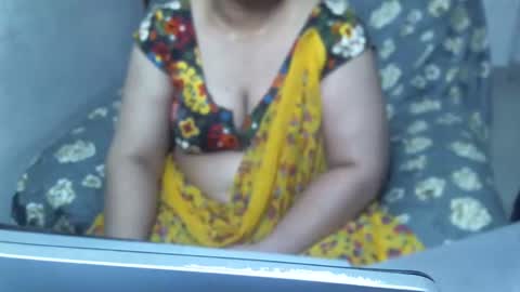 Snapshot of crezybhabihot chatting on March 5, 2025, 11:16 pm Sonika69 online show from March 5, 2025, 11:16 pm