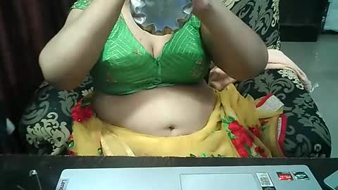 Snapshot of crezybhabihot chatting on September 9, 2025, 8:08 pm Sonika69 online show from September 9, 2025, 8:08 pm