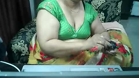 Snapshot of crezybhabihot chatting on September 10, 2025, 11:21 am Sonika69 online show from September 10, 2025, 11:21 am